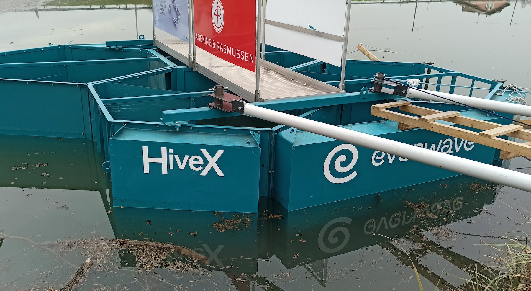 Il prototipo HiveX conclude la sua fase di raccolta dei rifiuti fluviali nel Bacchiglione